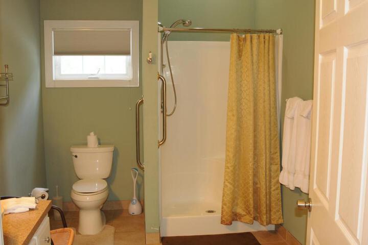 Acorn Hill Lodge and Spa