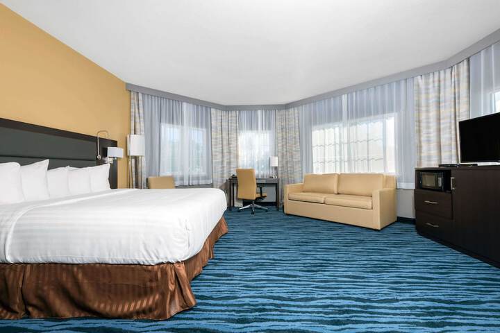 Room 14 of 24