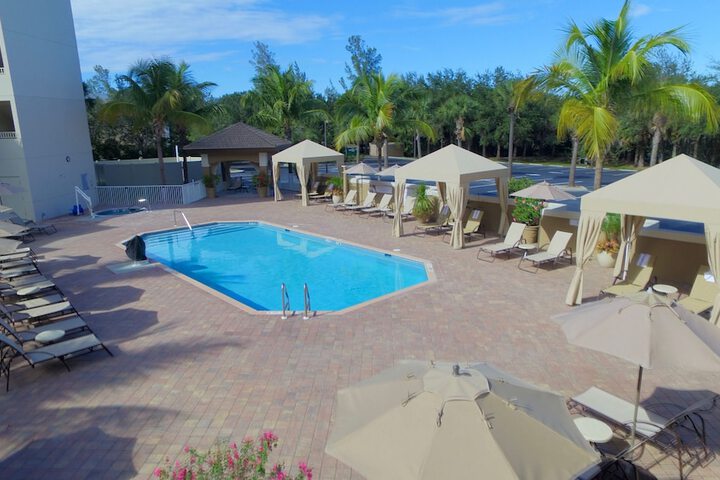 Pool 9 of 65