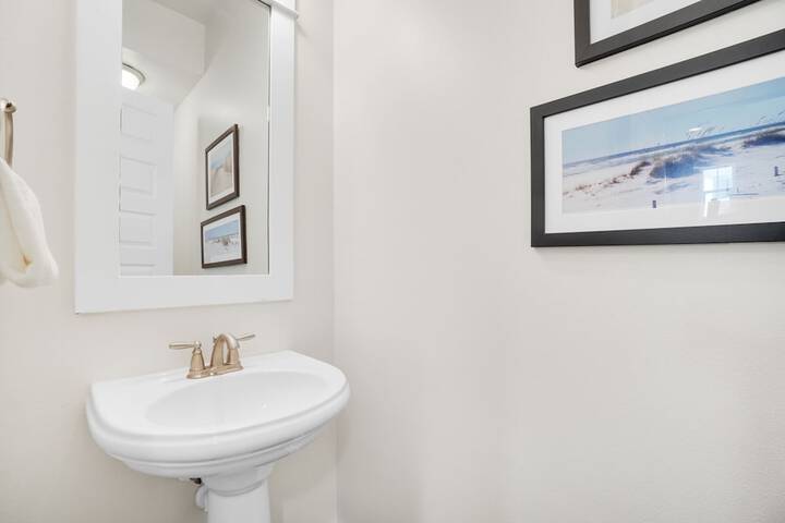 Prominence on 30A by Panhandle Getaways