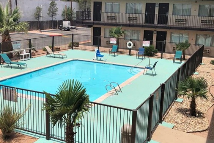 Pool 5 of 37