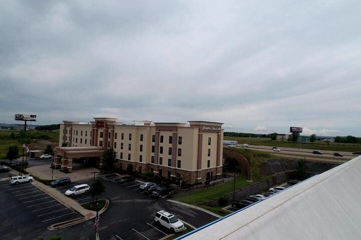 Hotel 2 of 97