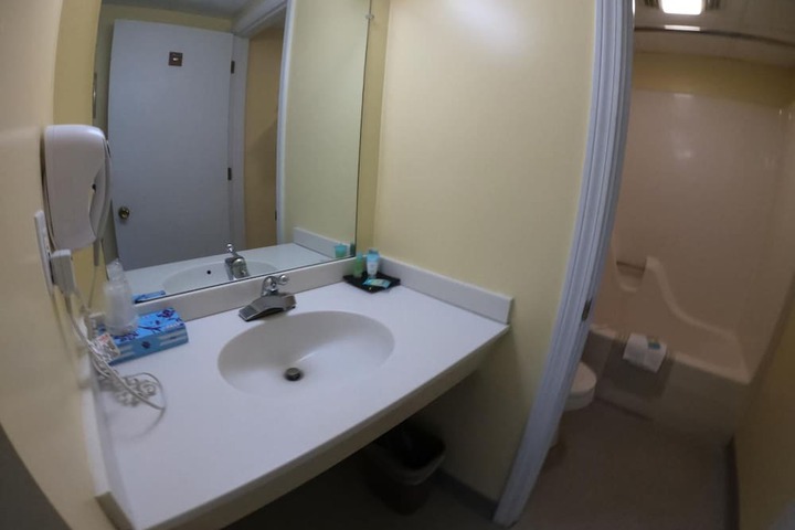 Room 33 of 57