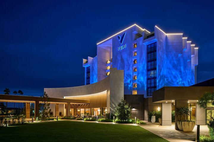 VEA Newport Beach a Marriott Resort & Spa