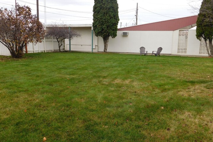Property Grounds 37 of 40