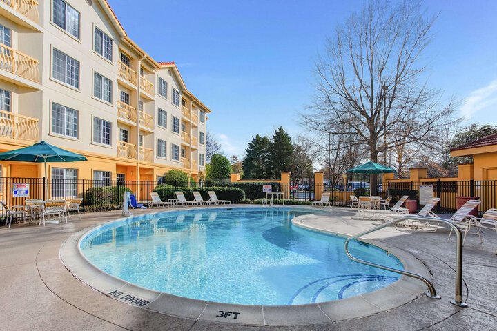 Pool 6 of 30