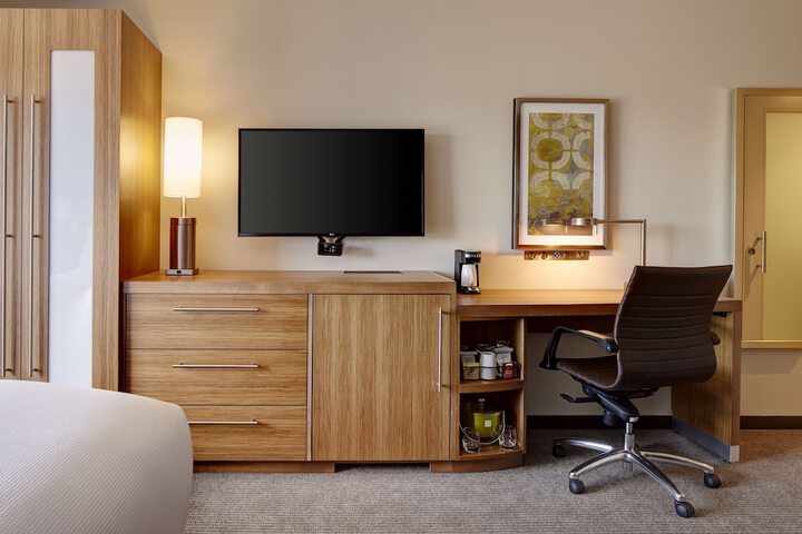 Room 14 of 38