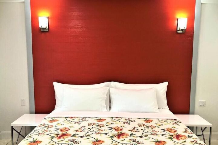 Room 35 of 59