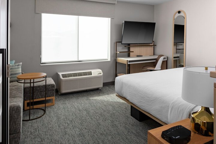 Room 19 of 27