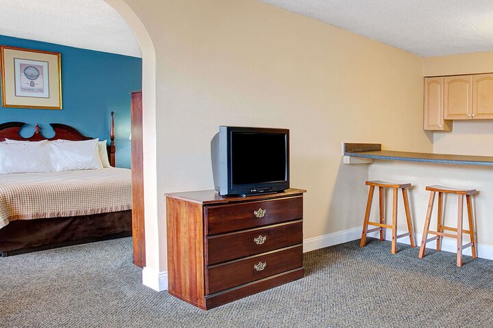 Room 13 of 14