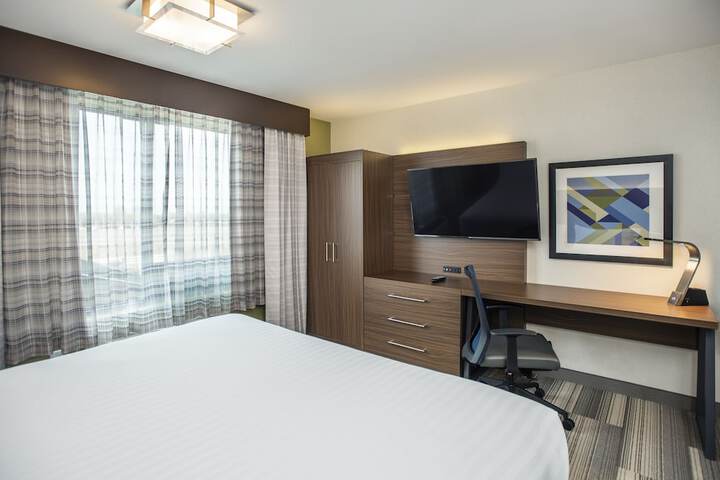 Room 308 of 348