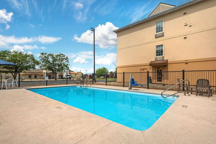 Pool 7 of 54