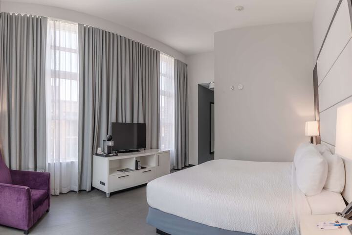 TRYP by Wyndham Savannah Downtown / Historic District