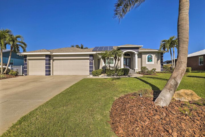 Heated Pool / spa & Dock: Apollo Beach Home on Canal