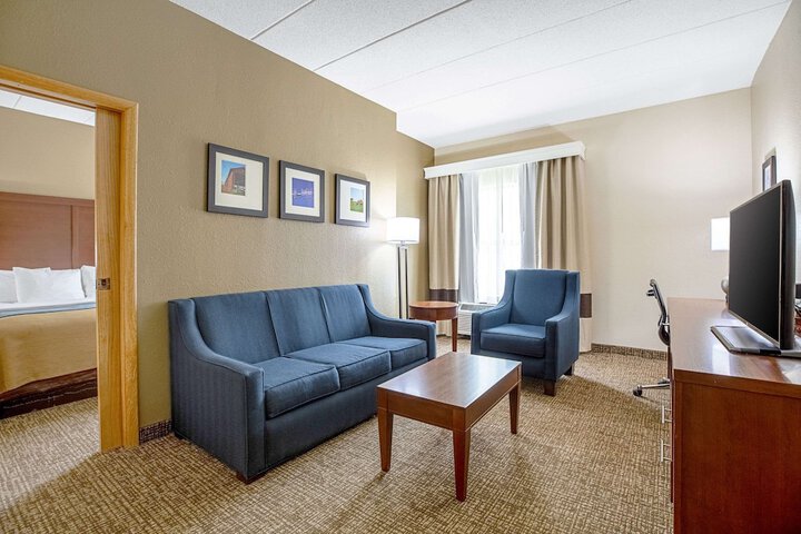 Room 17 of 39