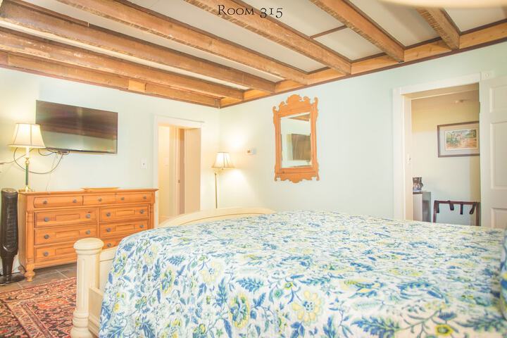 Room 166 of 170