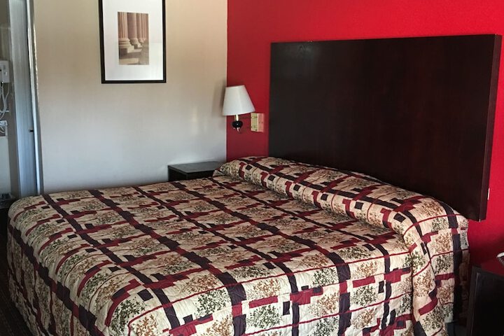 Room 5 of 13