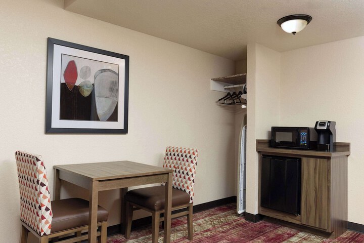 Ramada by Wyndham Elko Hotel at Stockmens Casino