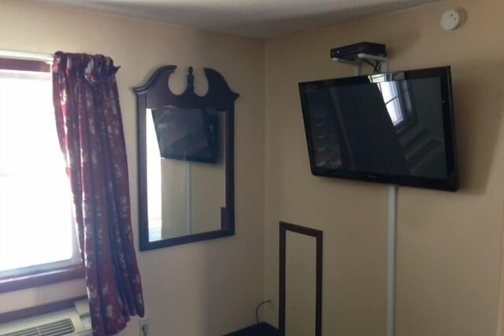 Room 14 of 29