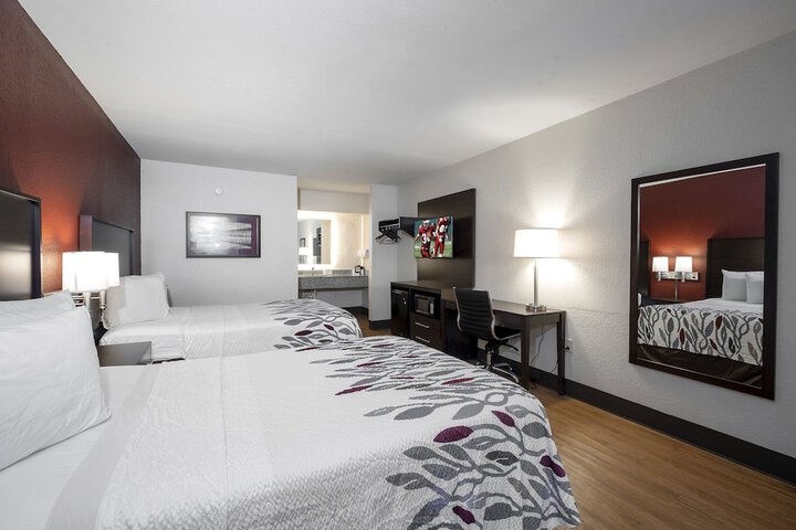 Room 17 of 31