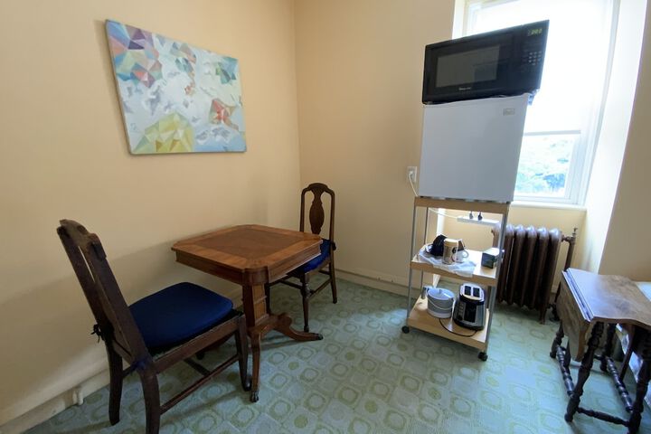 Room 16 of 26