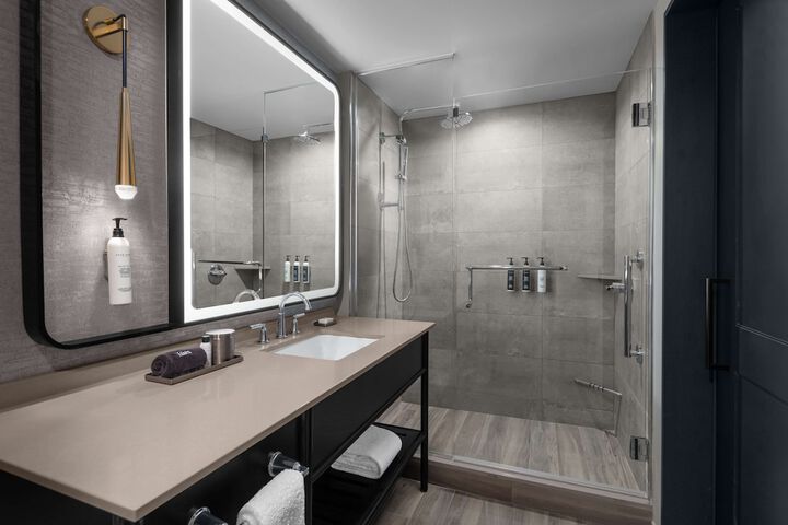 Room 20 of 56