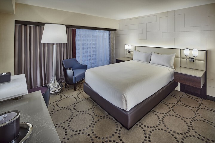 Room 33 of 113
