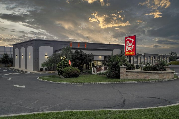 Hotel 7 of 50