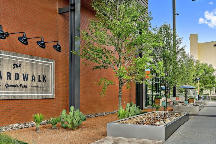 Hilton Dallas / Plano Granite Park