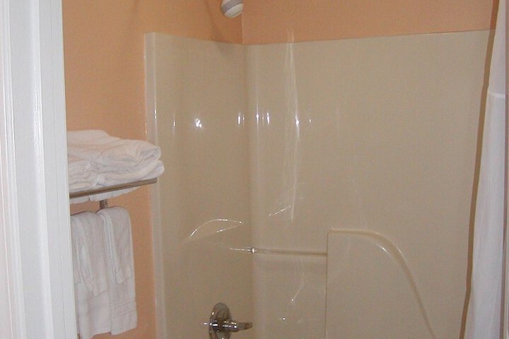 Room 13 of 26