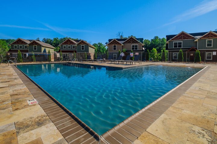 Pool 15 of 82