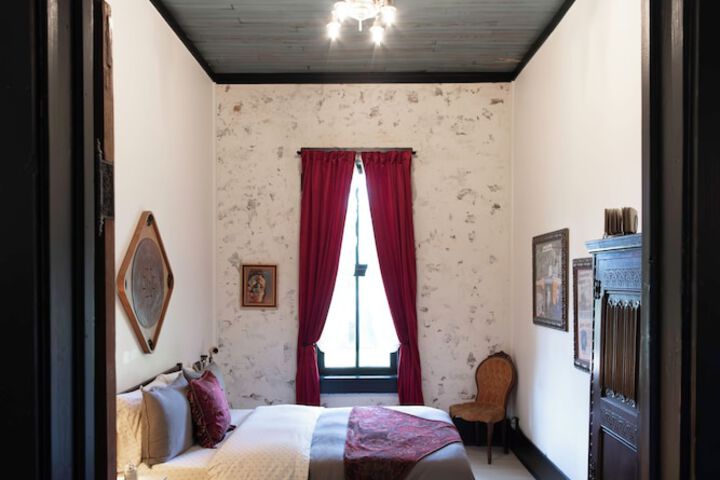 Room 41 of 60