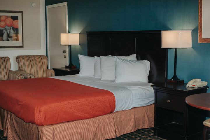 Room 21 of 24
