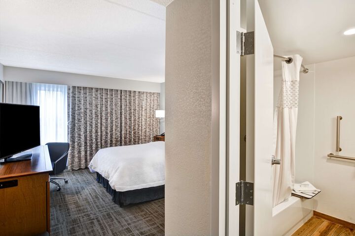 Room 18 of 41
