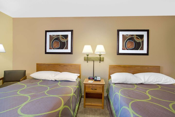 Room 5 of 15