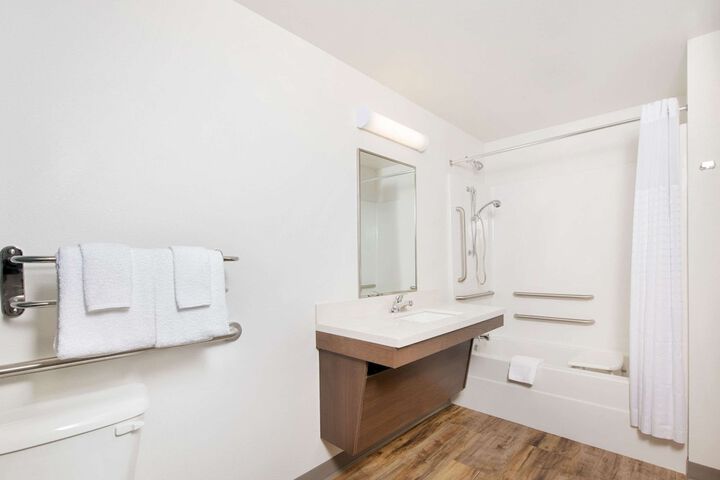 WoodSpring Suites Savannah Pooler