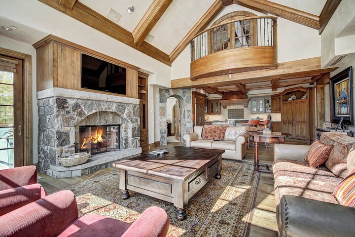 The Lodge at Vail a RockResort by Vail Resorts