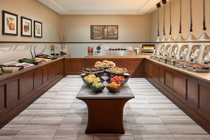 Breakfast/Coffee Service 103 of 117