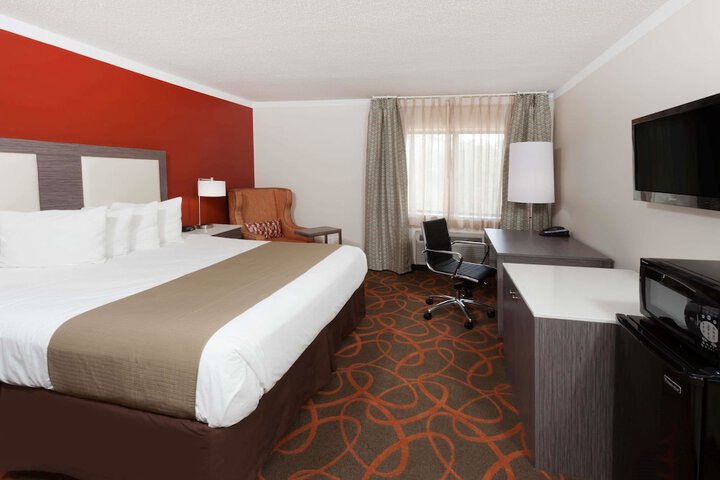 Baymont by Wyndham Chicago / Alsip