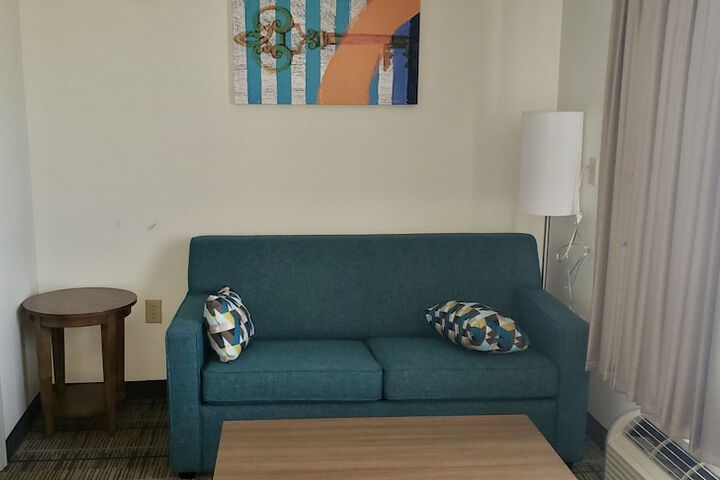 Room 16 of 47