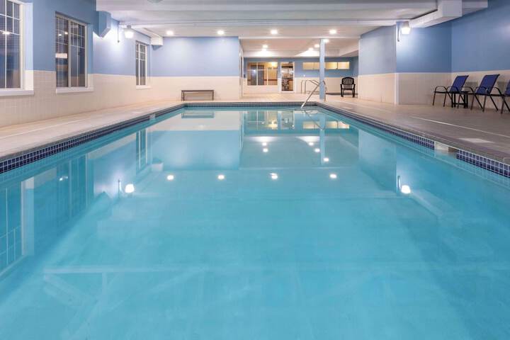 GrandStay Hotel & Suites Hastings