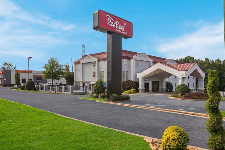 Hotel 2 of 33