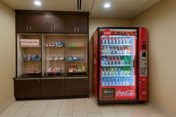 La Quinta Inn & Suites by Wyndham Columbus - Grove City