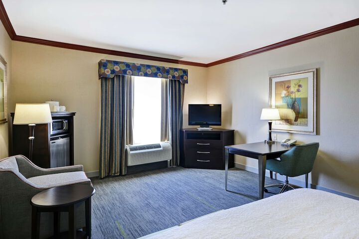 Room 22 of 38