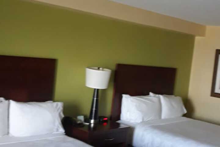 Room 26 of 75