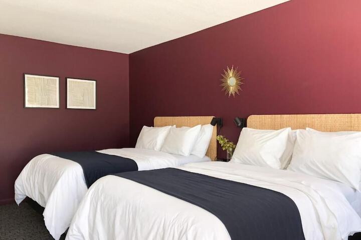 Room 14 of 25
