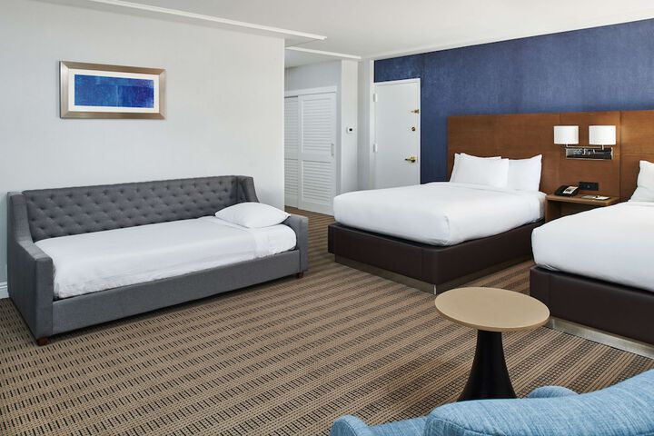 DoubleTree by Hilton Torrance - South Bay