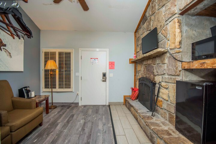 Room 90 of 345