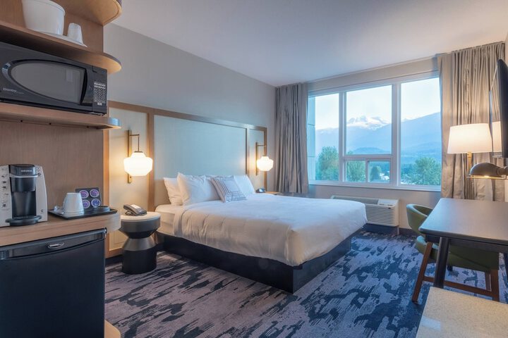 Room 14 of 37