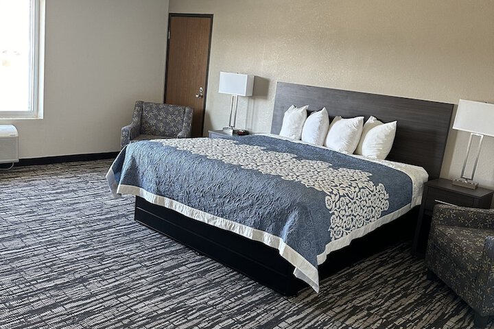 Room 18 of 23